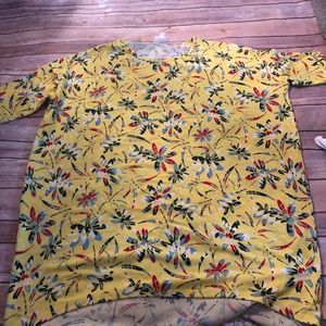 Med lularoe Irma yellow flowers